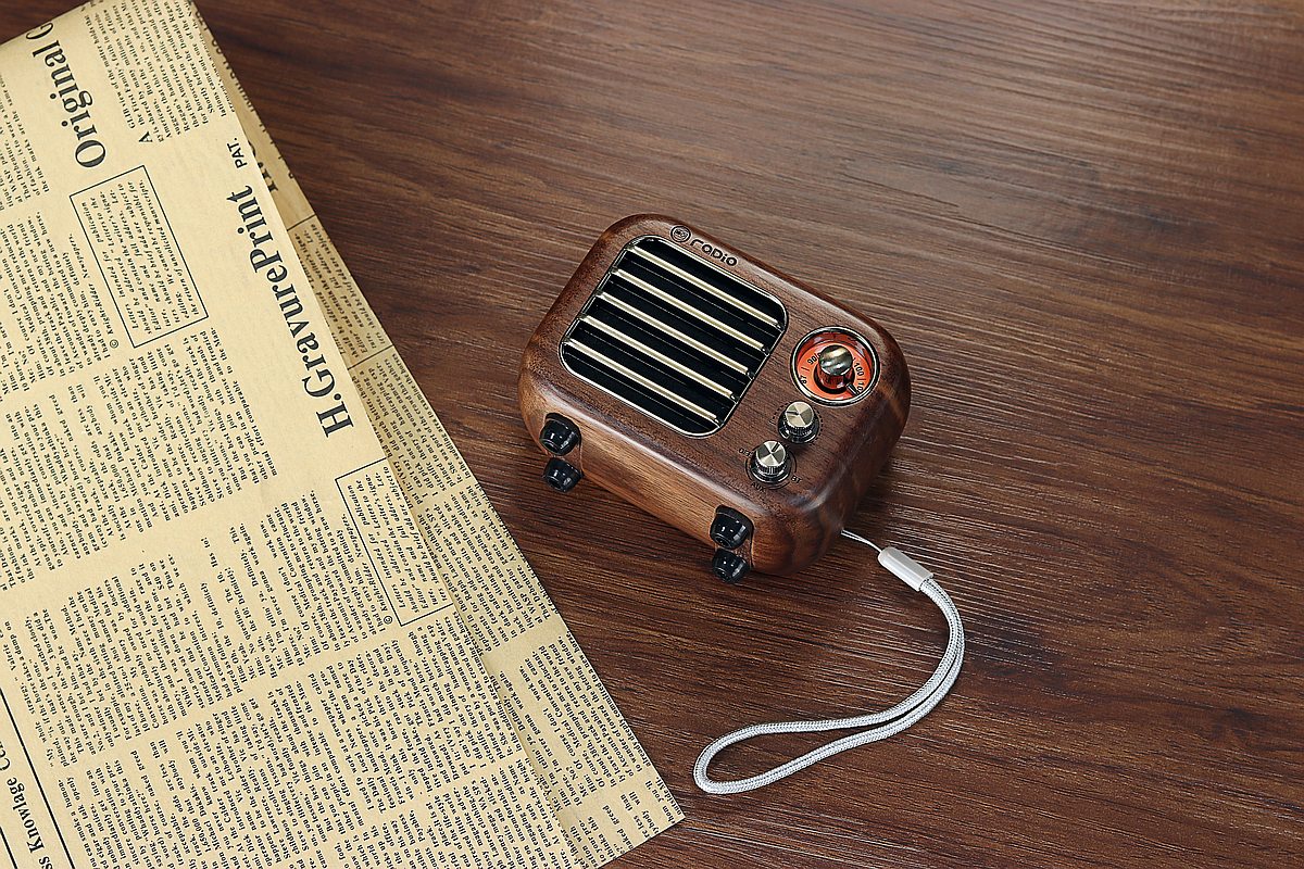 Retro Design Bluetooth Speaker with FM-Radio R918-A/C - Picture 6 of 11