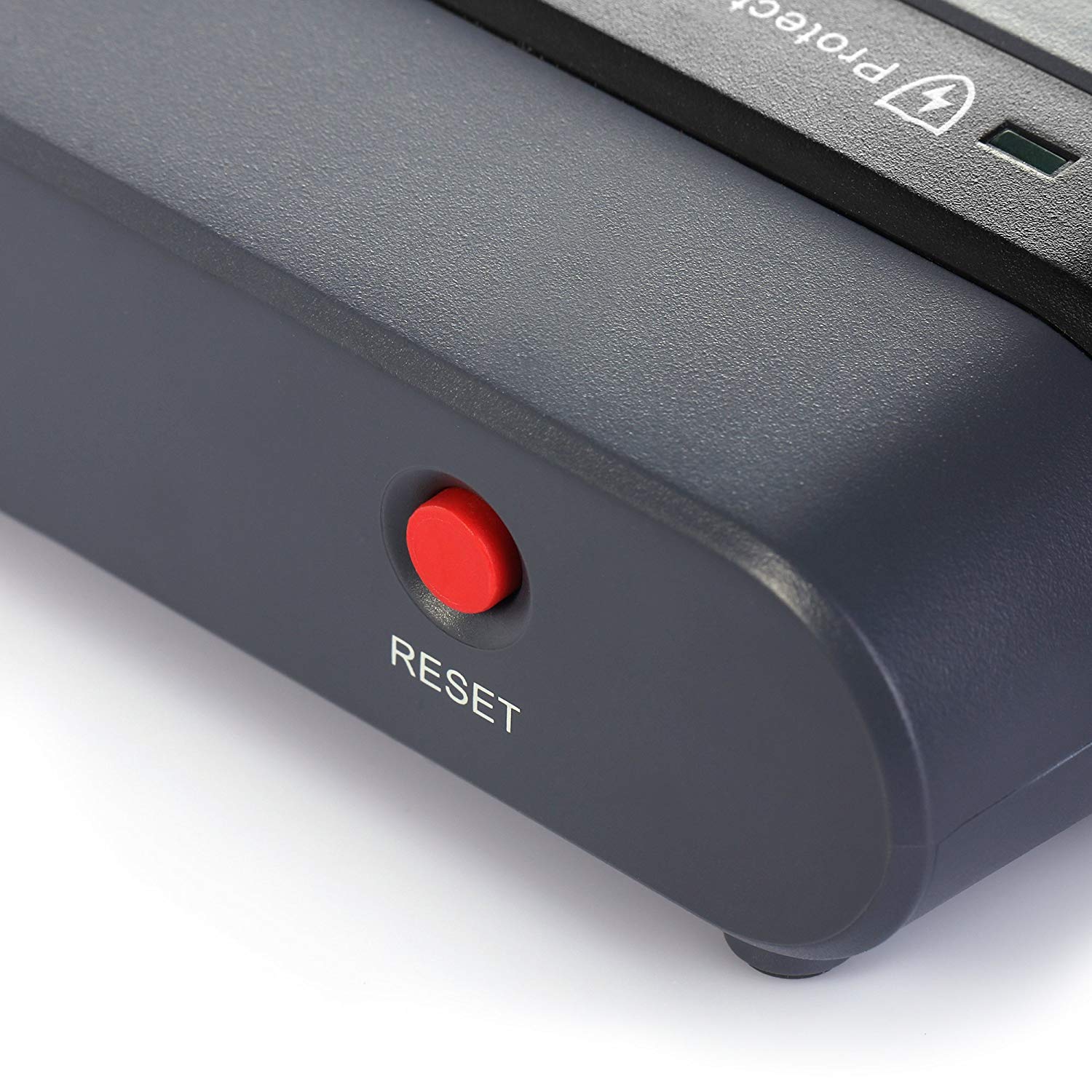 Perel Bloc multiprises 8 prises avec protection contre les surcharges